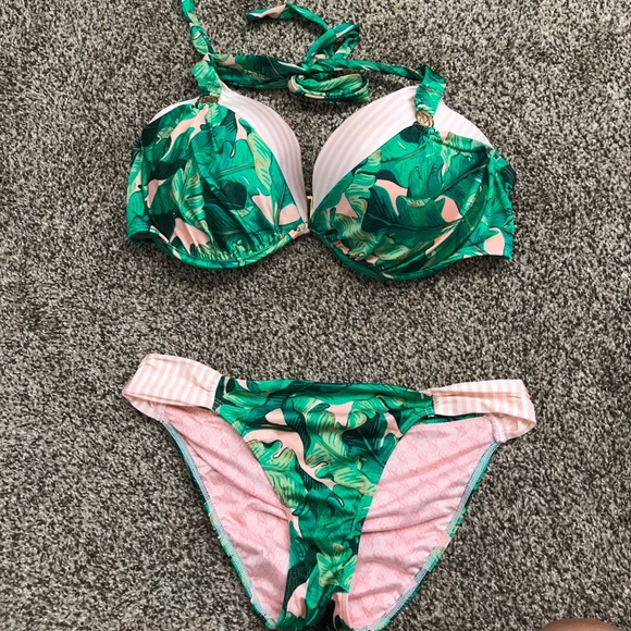 VS bikini - Picture 1 of 1
