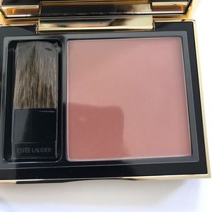 New unused Estée Lauder blush 120 Sensuous 🌹 Rose