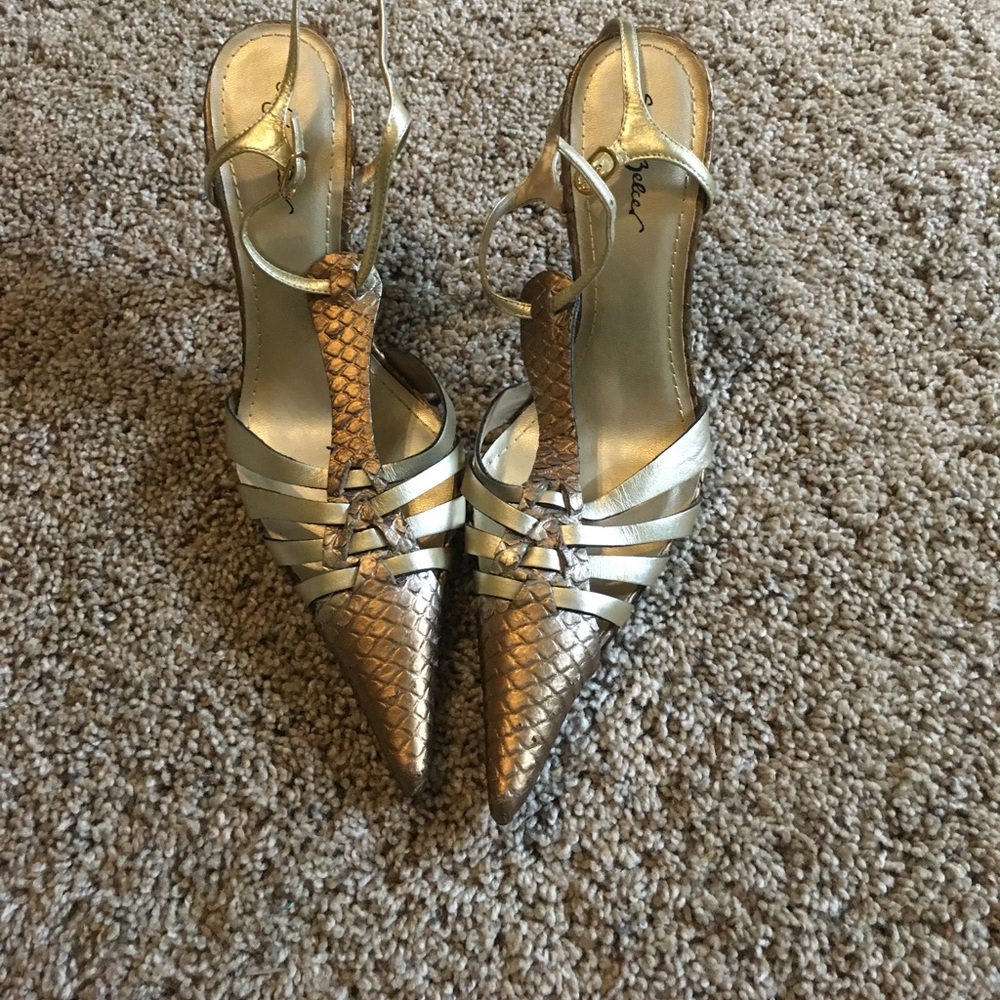 Sergio Zelcer pumps