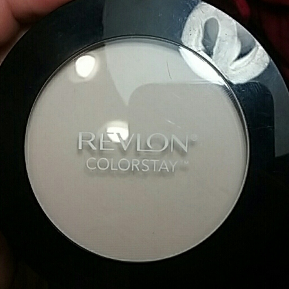 Revlon colorstay pressed powder