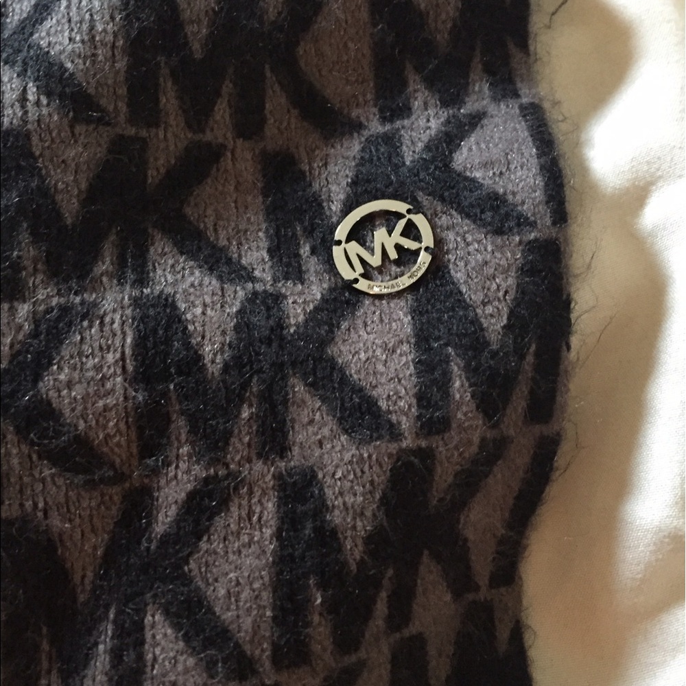 Michael Kors infinity scarf