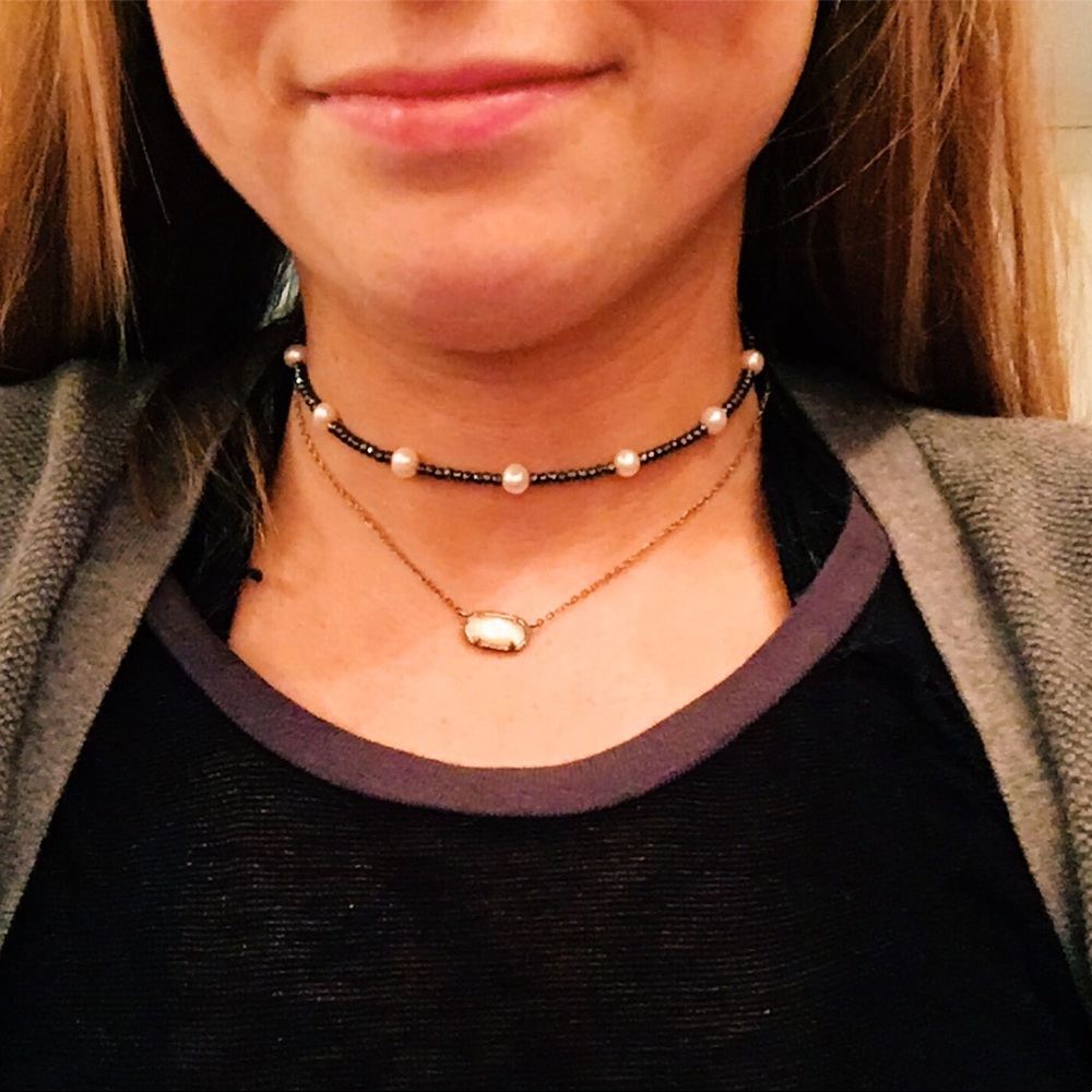 Grey and pearl choker