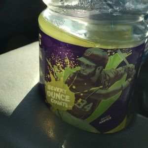 Meet your Posher, Johnatan