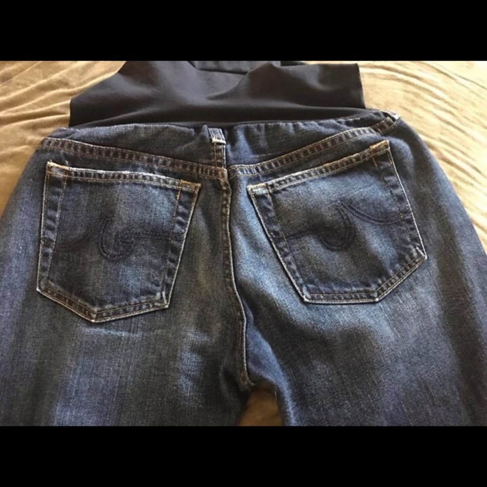 AG maternity cropped jeans size 29r
