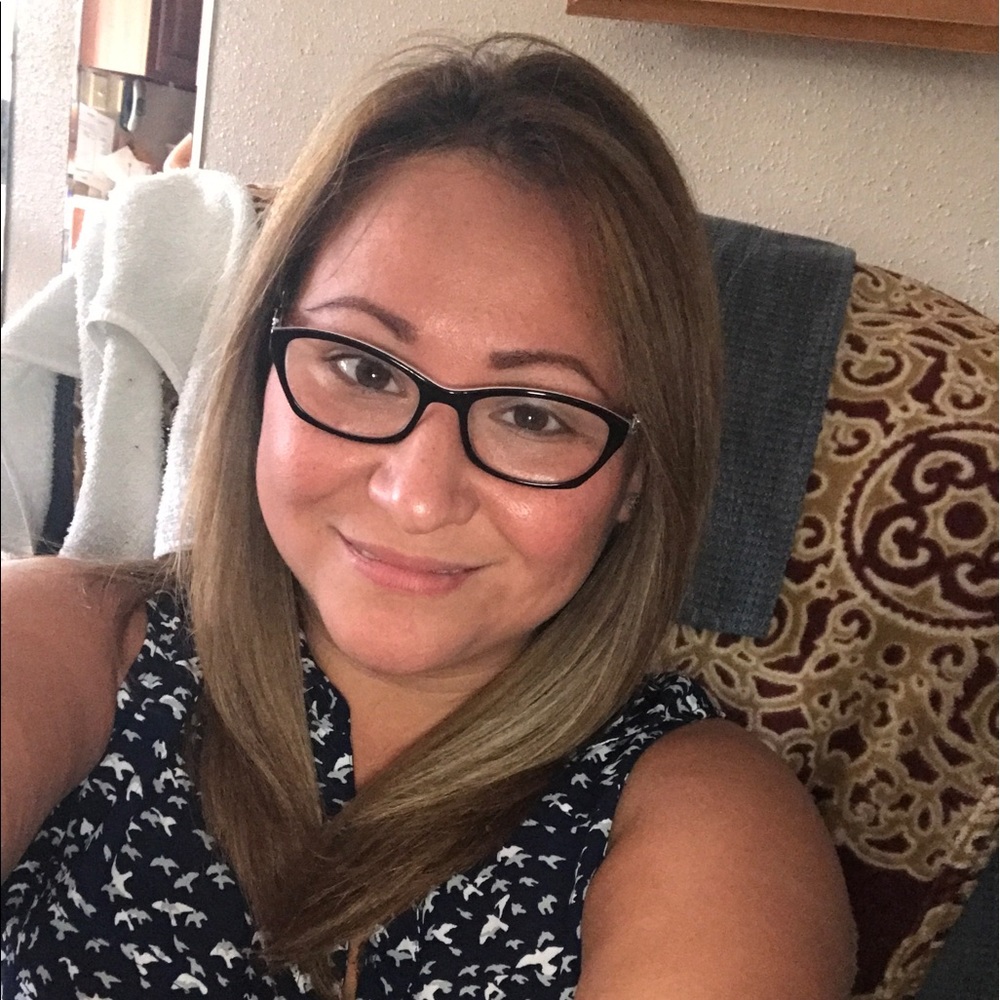 Meet your Posher, Gina