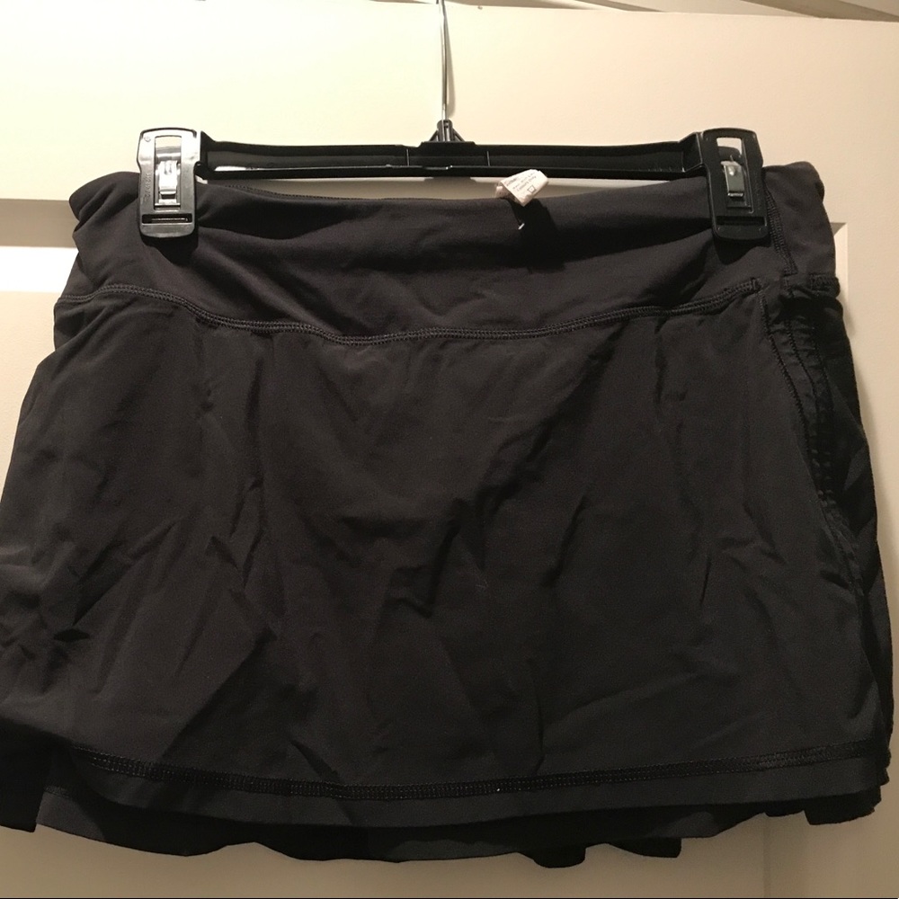 Sz 6 lululemon black running skirt