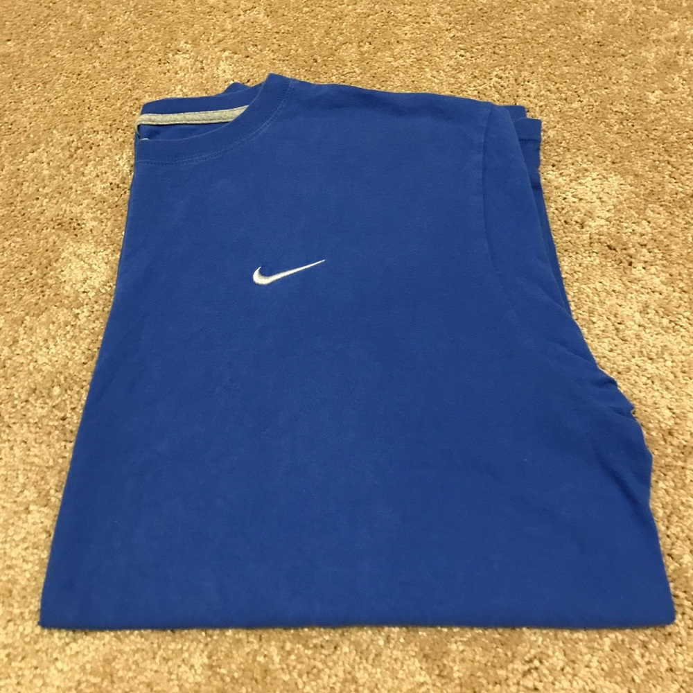 Nike Regular Fit Tee