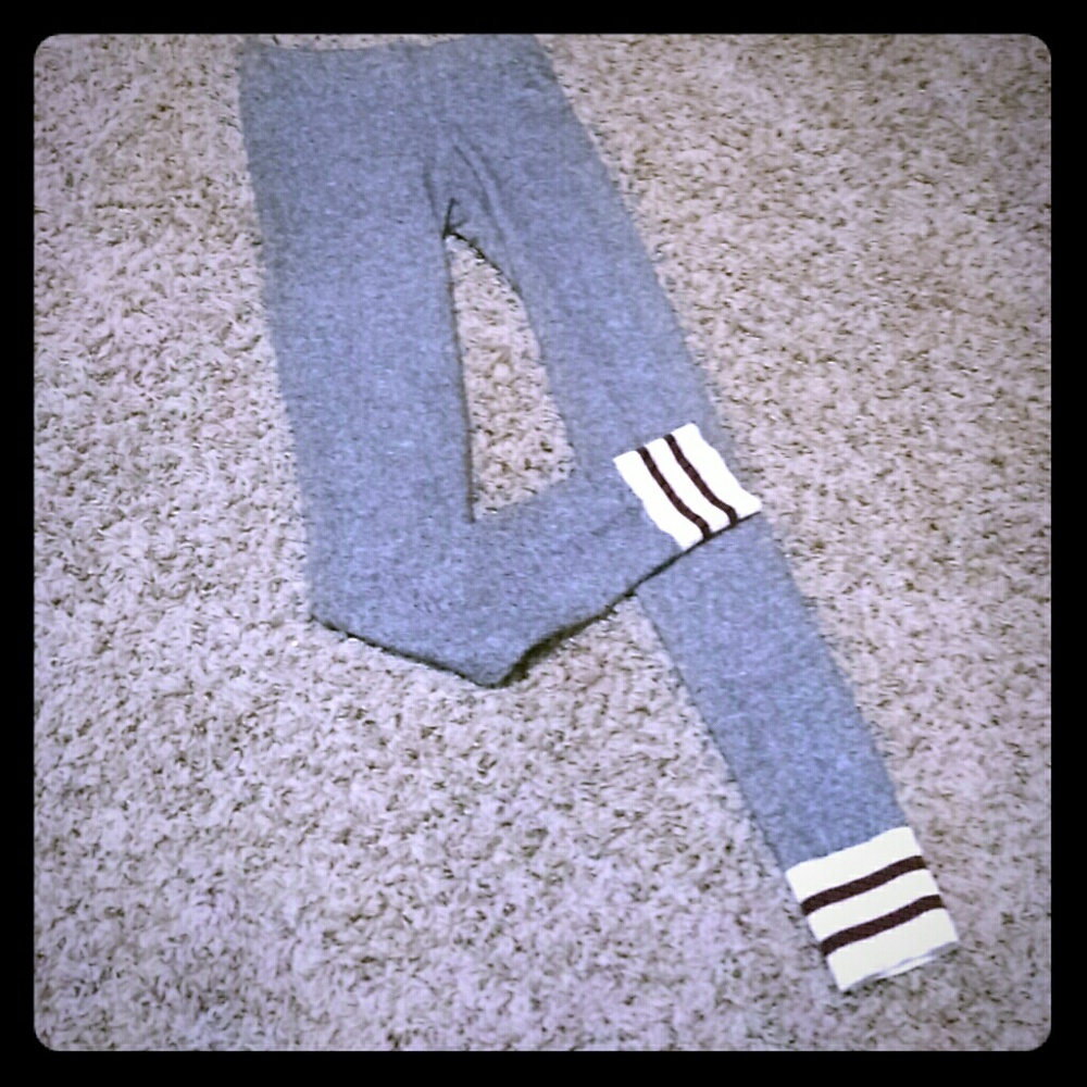 Super Cute Garage Leggings