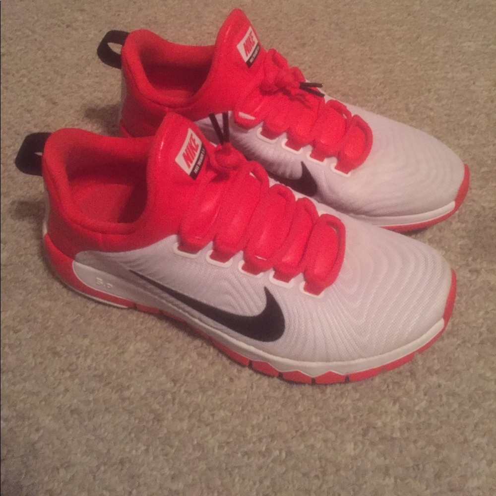 Nike 8.5 Shoes
