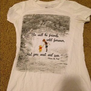 Adorable Winnie the Pooh shirt:)