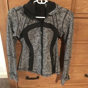 Lululemon tight fitted jacket