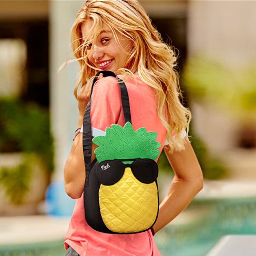 VICTORIA'S SECRET PINK 🍍COOLER.