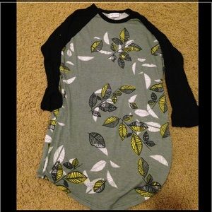 A cute LuLaRoe top with 3/4 sleeves