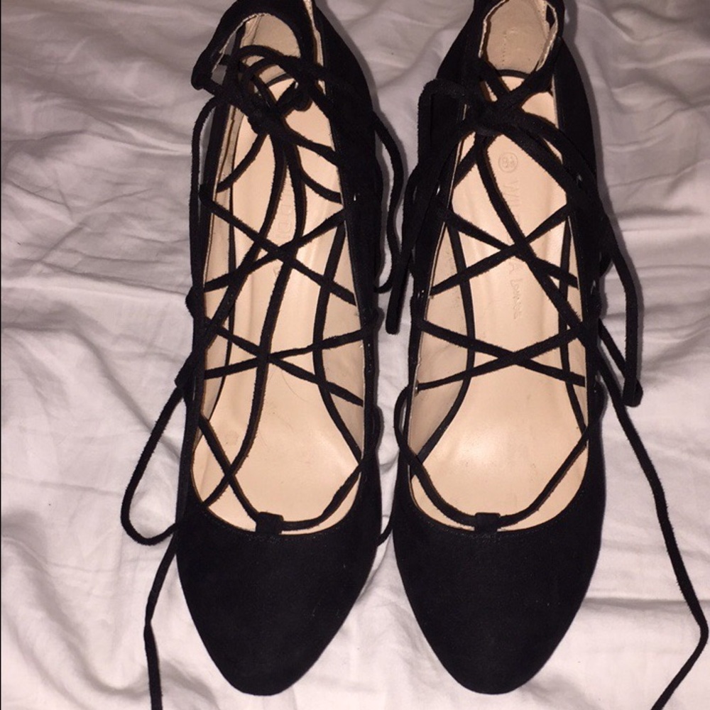 Black chunky lace up heels