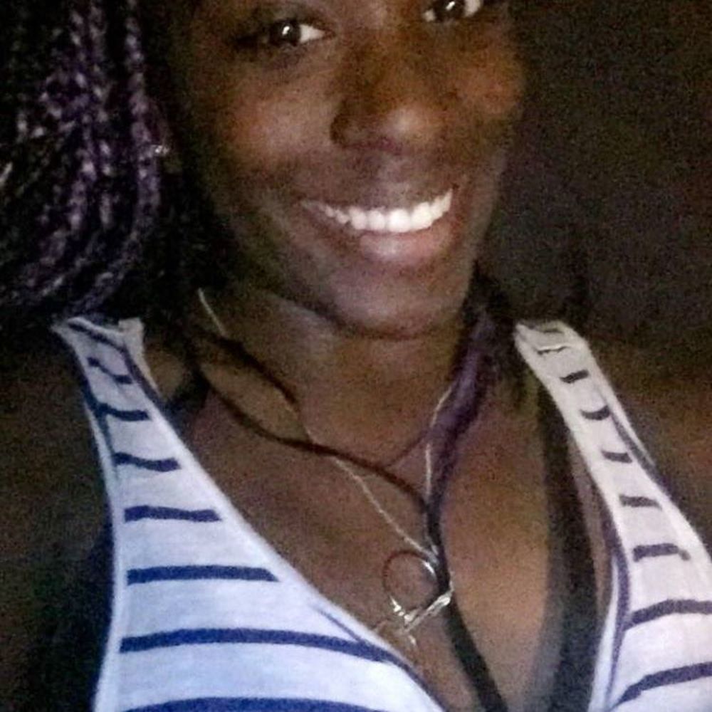 Meet your Posher, Jasmine