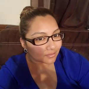 Meet your Posher, Kenia