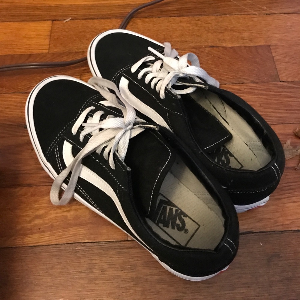 B/W Vans