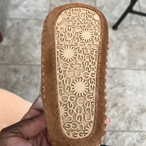 Infant/Baby/UGG - Picture 2 of 5