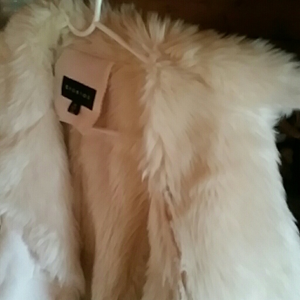 Coat - Picture 4 of 5