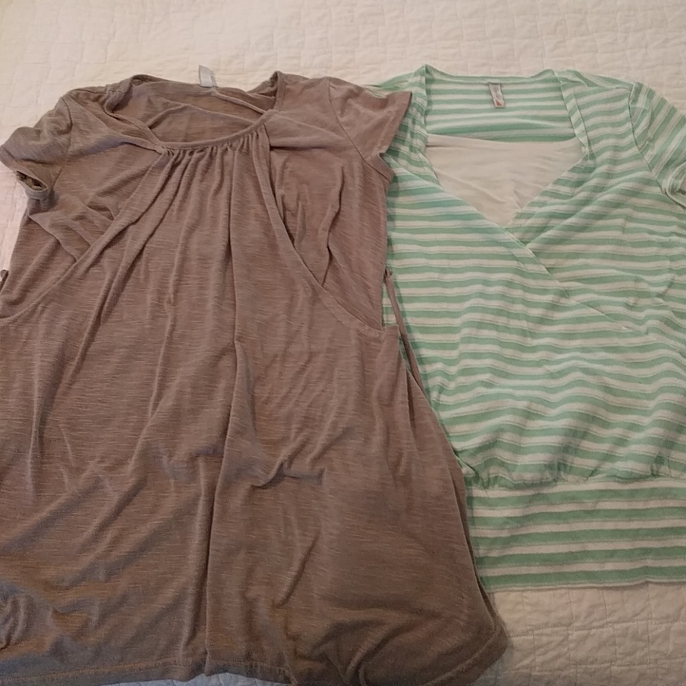 2 short sleeved nursing tops