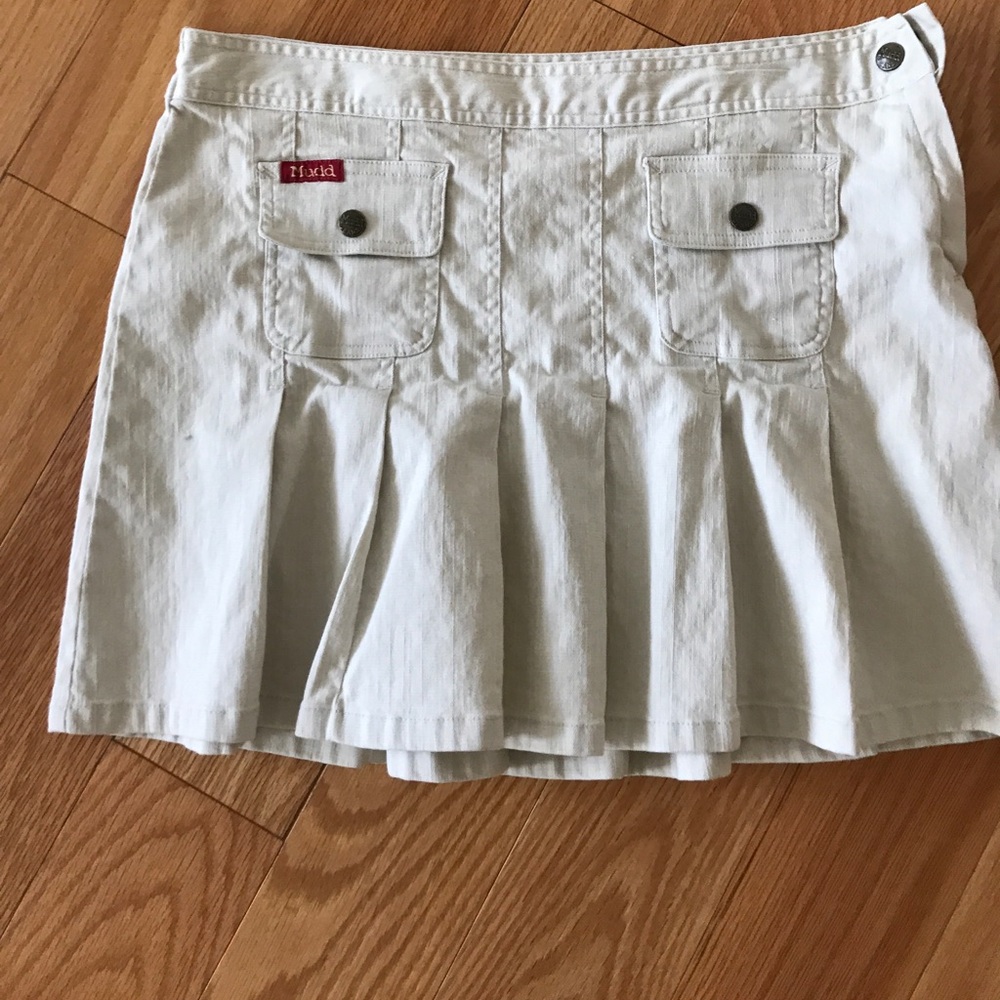 Pleated  skirt