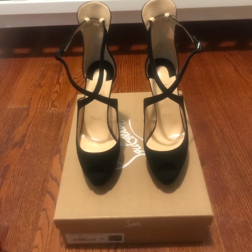 Christian loubitian shoes size 39 brand new
