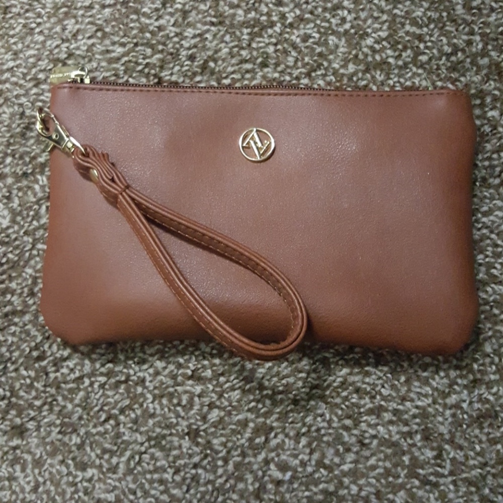 PRICE DROP!! Wristlet with phone charger