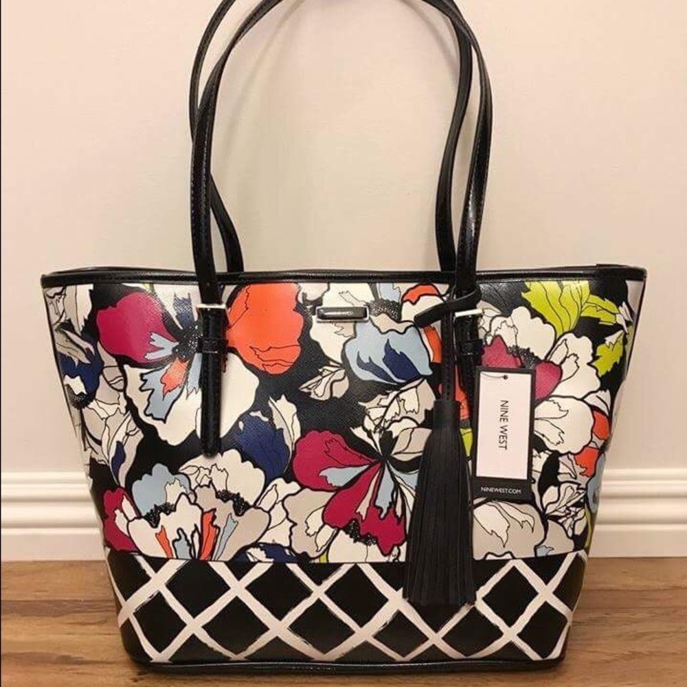 ❌SOLD❌🌺Nine West Ava Tote🌺 - Picture 1 of 8
