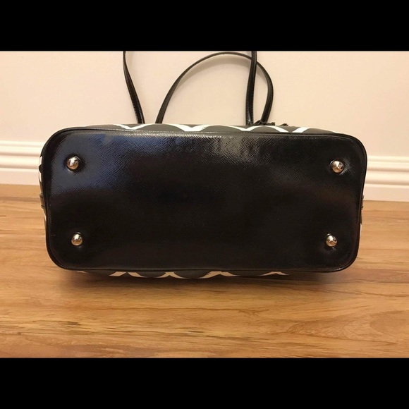 ❌SOLD❌🌺Nine West Ava Tote🌺 - Picture 4 of 8