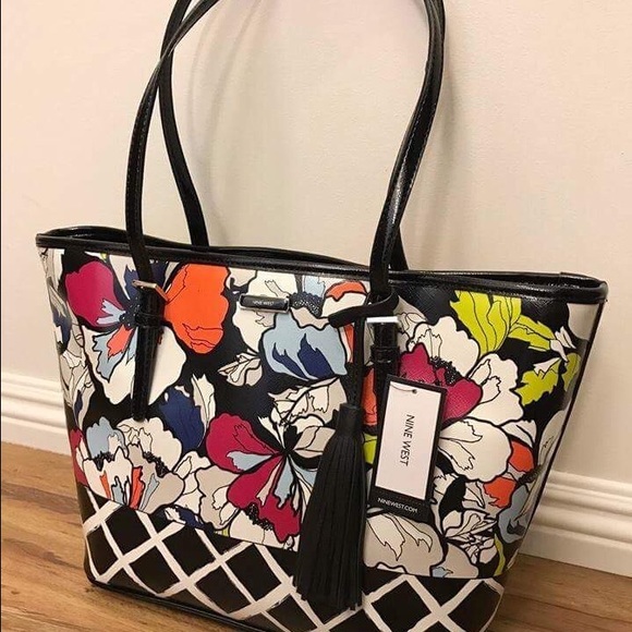 ❌SOLD❌🌺Nine West Ava Tote🌺 - Picture 8 of 8