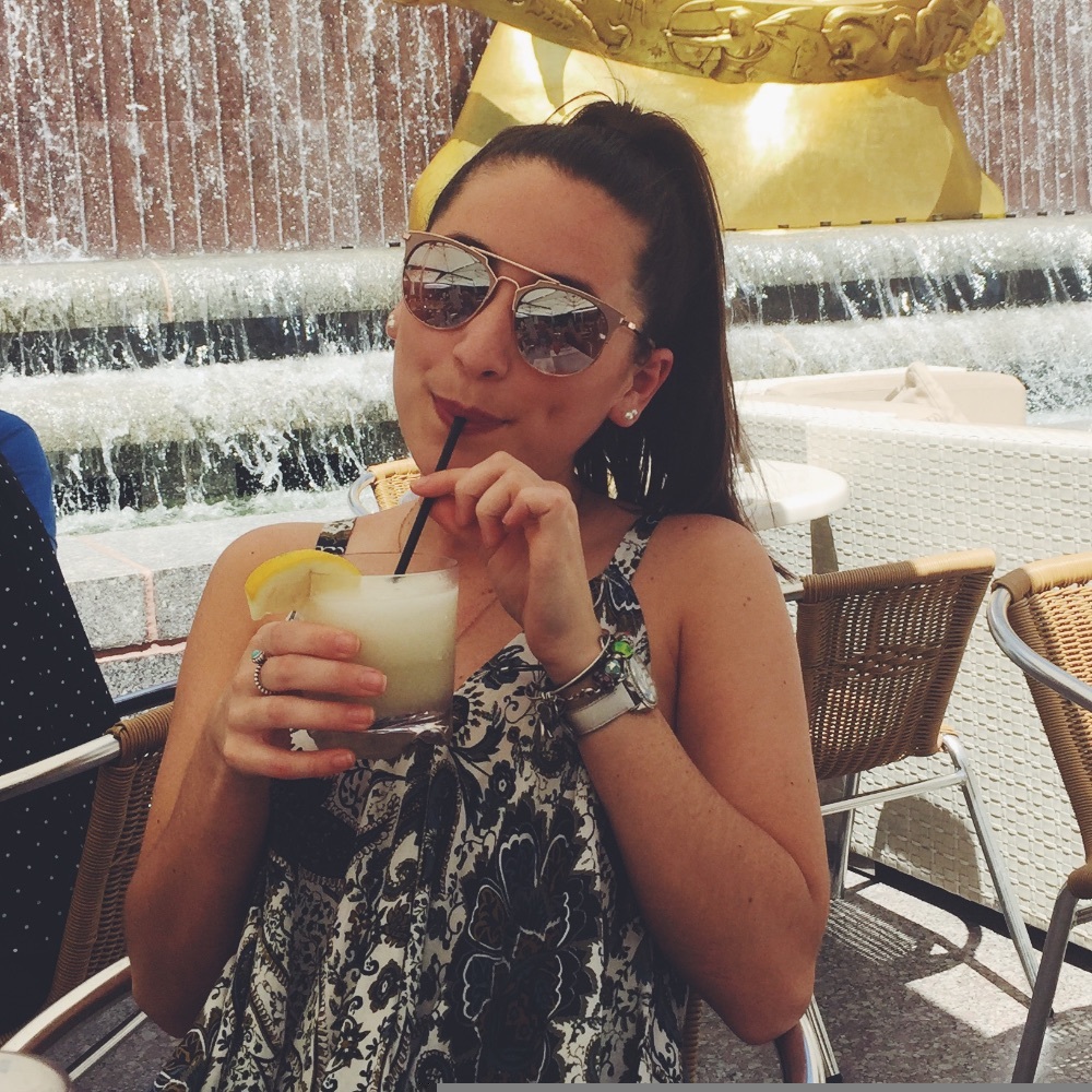 Meet your Posher, Danielle