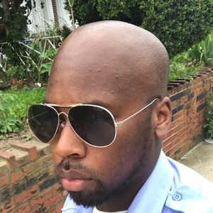 Meet your Posher, Eli