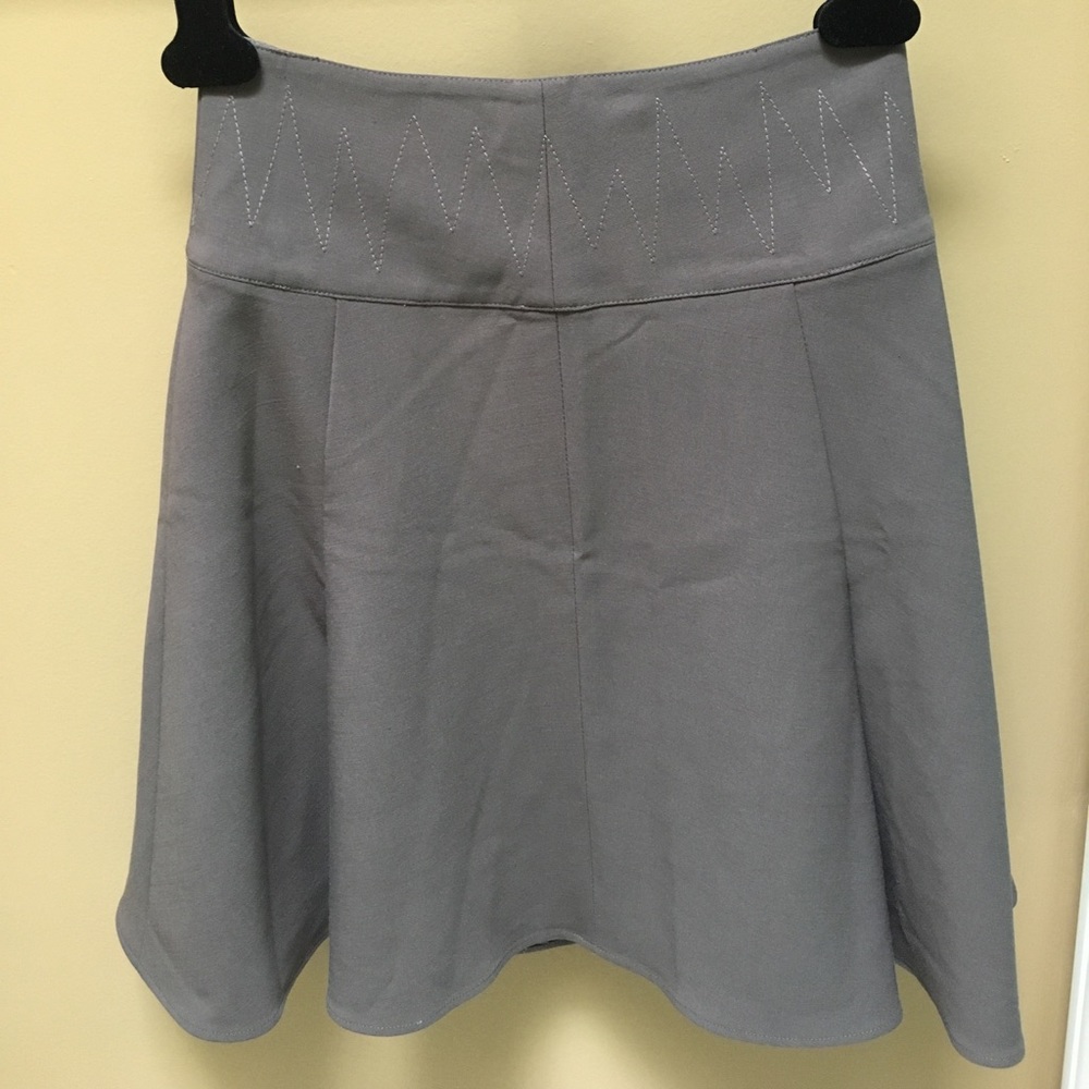 Designer gray pleated mini skirt by She's SO made in Italy _2