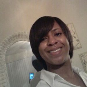 Meet your Posher, Deandra