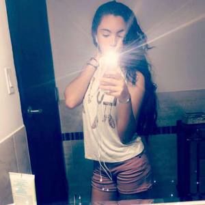 Meet your Posher, Yaminelie