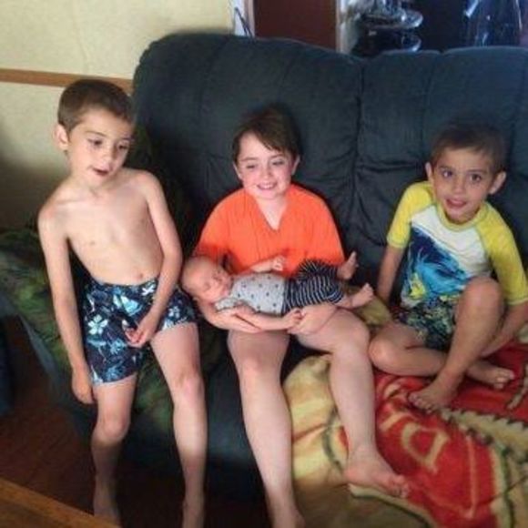 Meet your Posher, Lauren - Picture 1 of 1