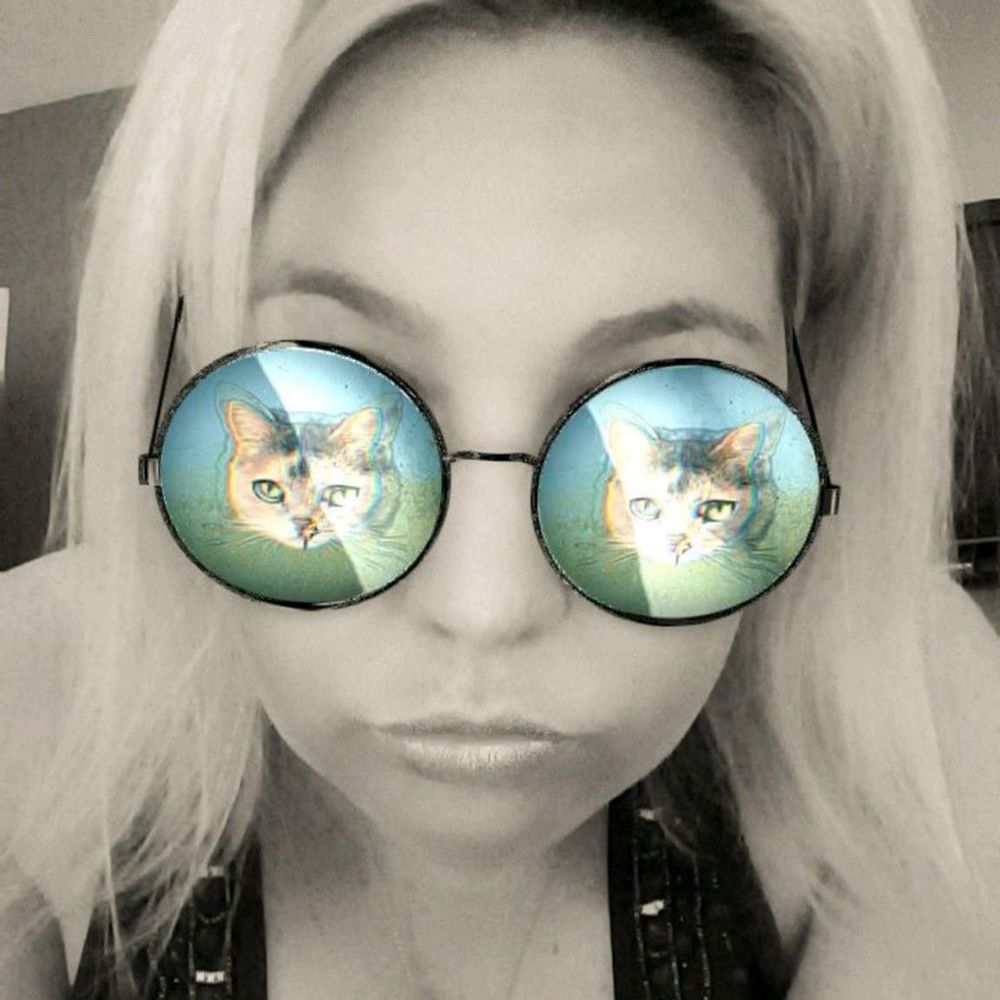 Meet your Posher, Brooke