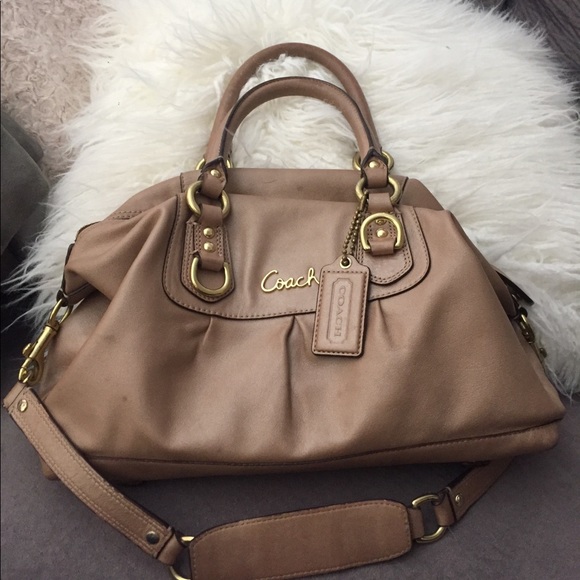 Small Coach Bag - Picture 2 of 4