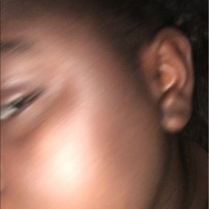 Meet your Posher, Angenae