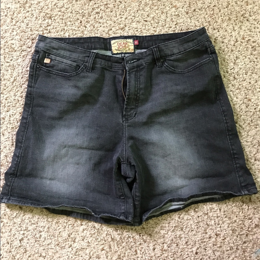 Just Black shorts size 32/12 worn once!