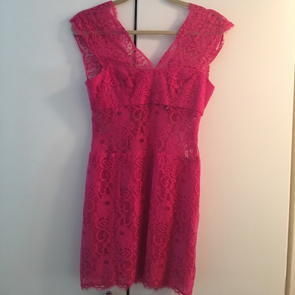 HOT HOT HOT! Hot pink lace BCBG MAXAZRIA dress