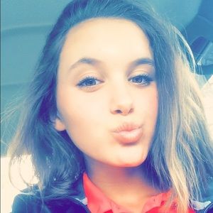 Meet your Posher, Alyssa