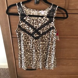 Flowy cheetah tank