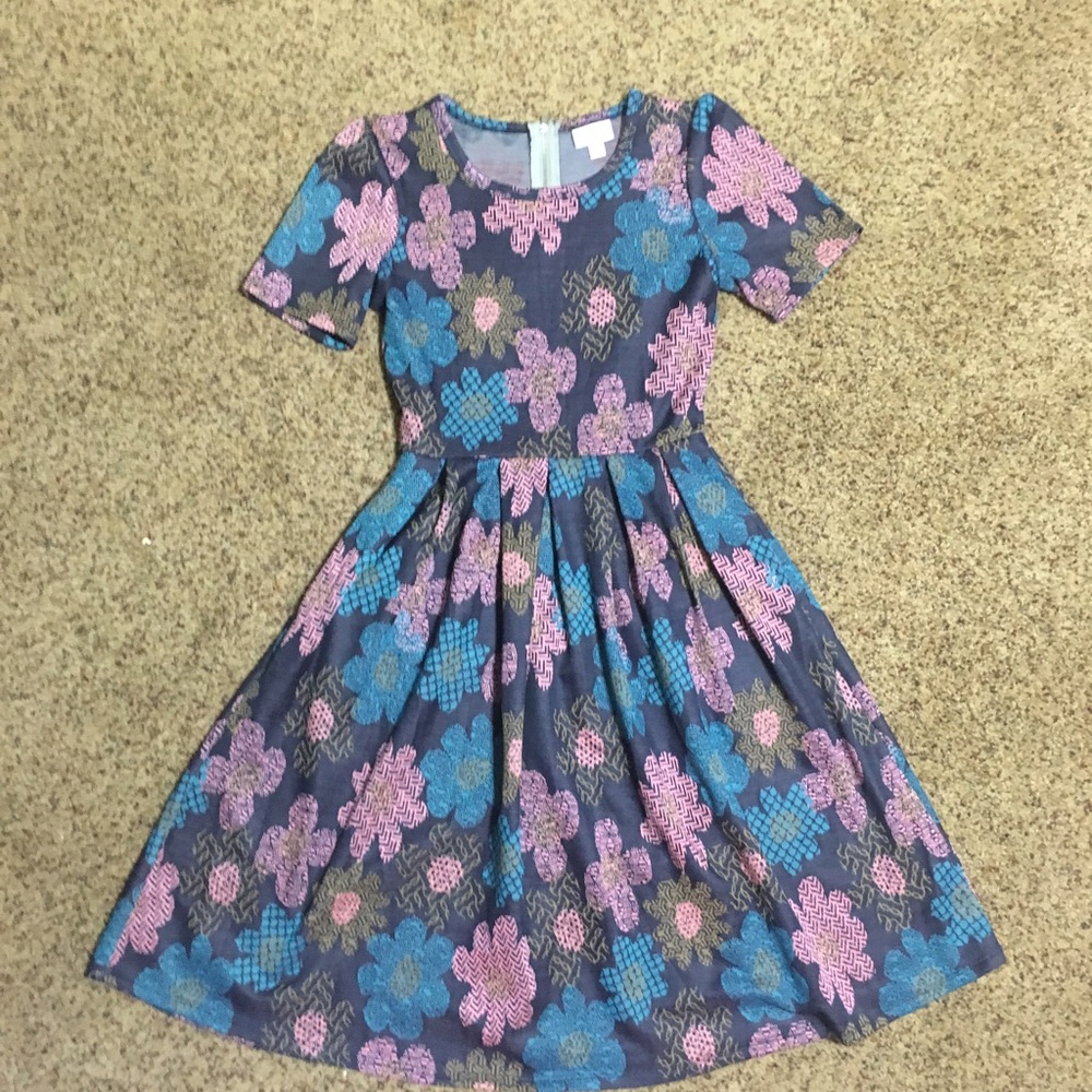 Fabulous Floral LuLaRoe Amelia