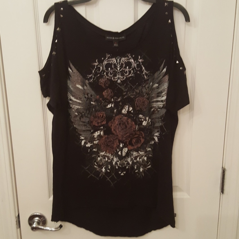 Cold Shoulder Tee