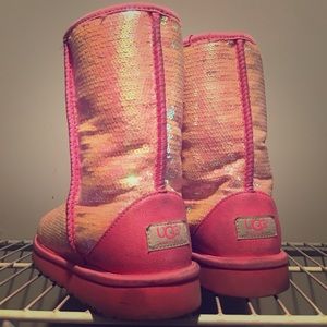 LIMITED EDITION PINK UGGS