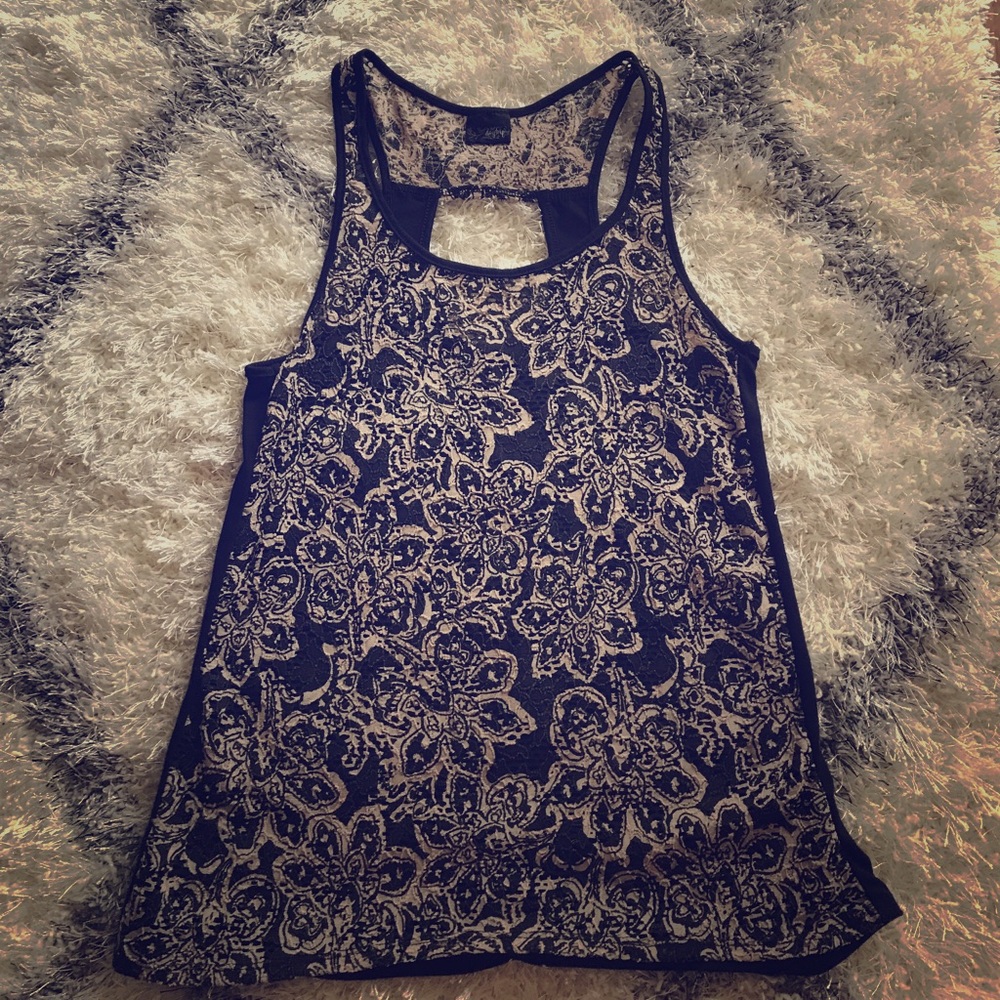 Daytrip by Buckle tank top