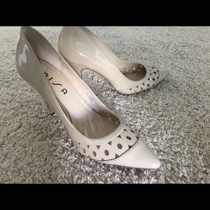 Unisa heels cream