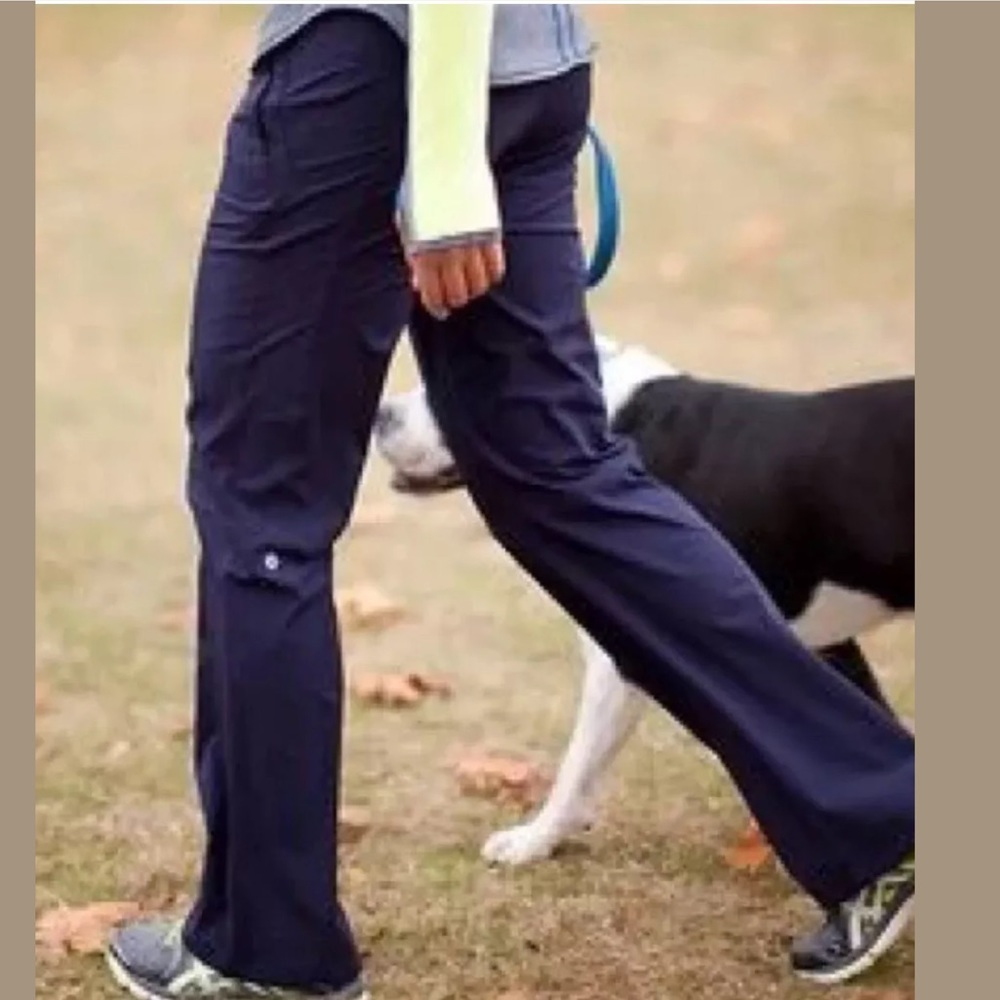 Lululemon Dog runner Sold - Picture 1 of 6