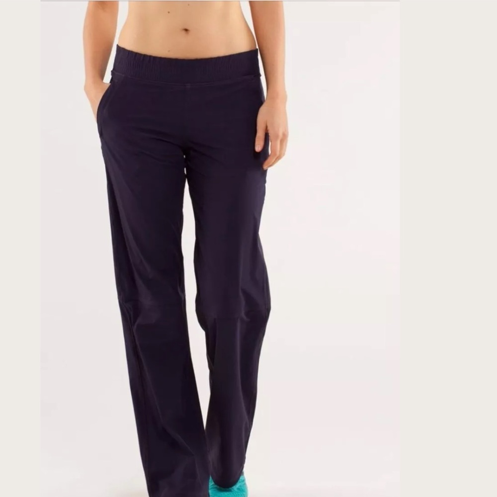 Lululemon Dog runner Sold - Picture 2 of 6